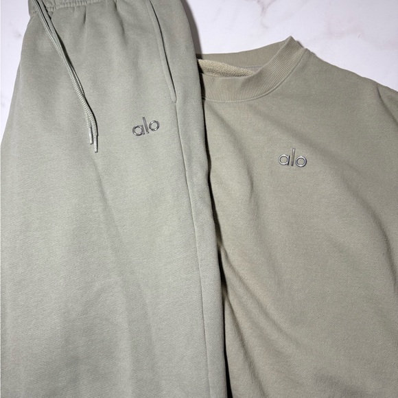 Alo Matching Sweat Set - Picture 5 of 7